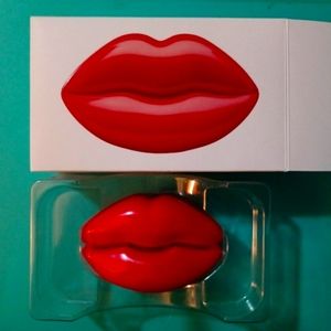 KKW Fragrance Kylie Red Kips